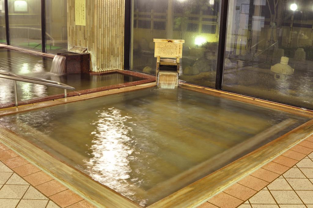 Royal Hotel Yamanaka Onsen Kajikaso Кага Экстерьер фото