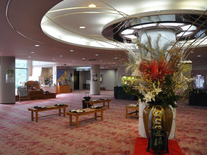 Royal Hotel Yamanaka Onsen Kajikaso Кага Экстерьер фото