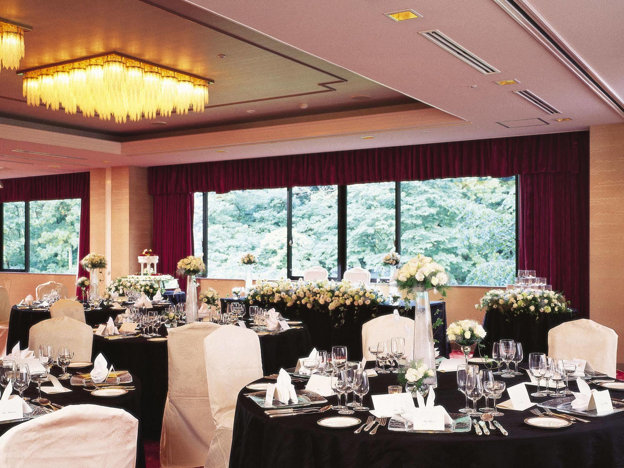 Royal Hotel Yamanaka Onsen Kajikaso Кага Экстерьер фото