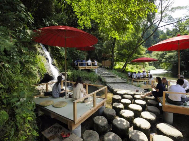 Royal Hotel Yamanaka Onsen Kajikaso Кага Экстерьер фото
