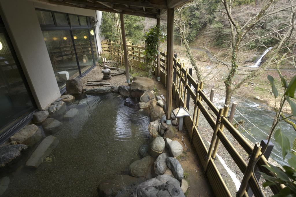 Royal Hotel Yamanaka Onsen Kajikaso Кага Экстерьер фото
