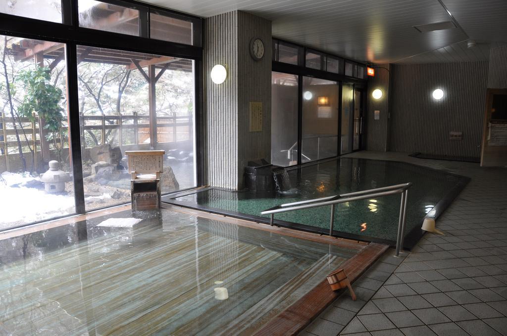 Royal Hotel Yamanaka Onsen Kajikaso Кага Экстерьер фото